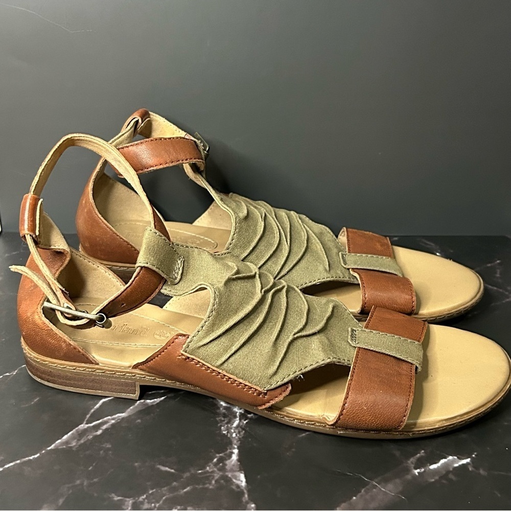 Timberland Cherrybrook Olive and Brown Sandals Size 9